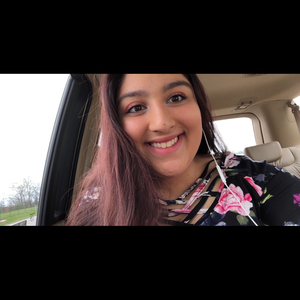 Meet your Posher, Aisha